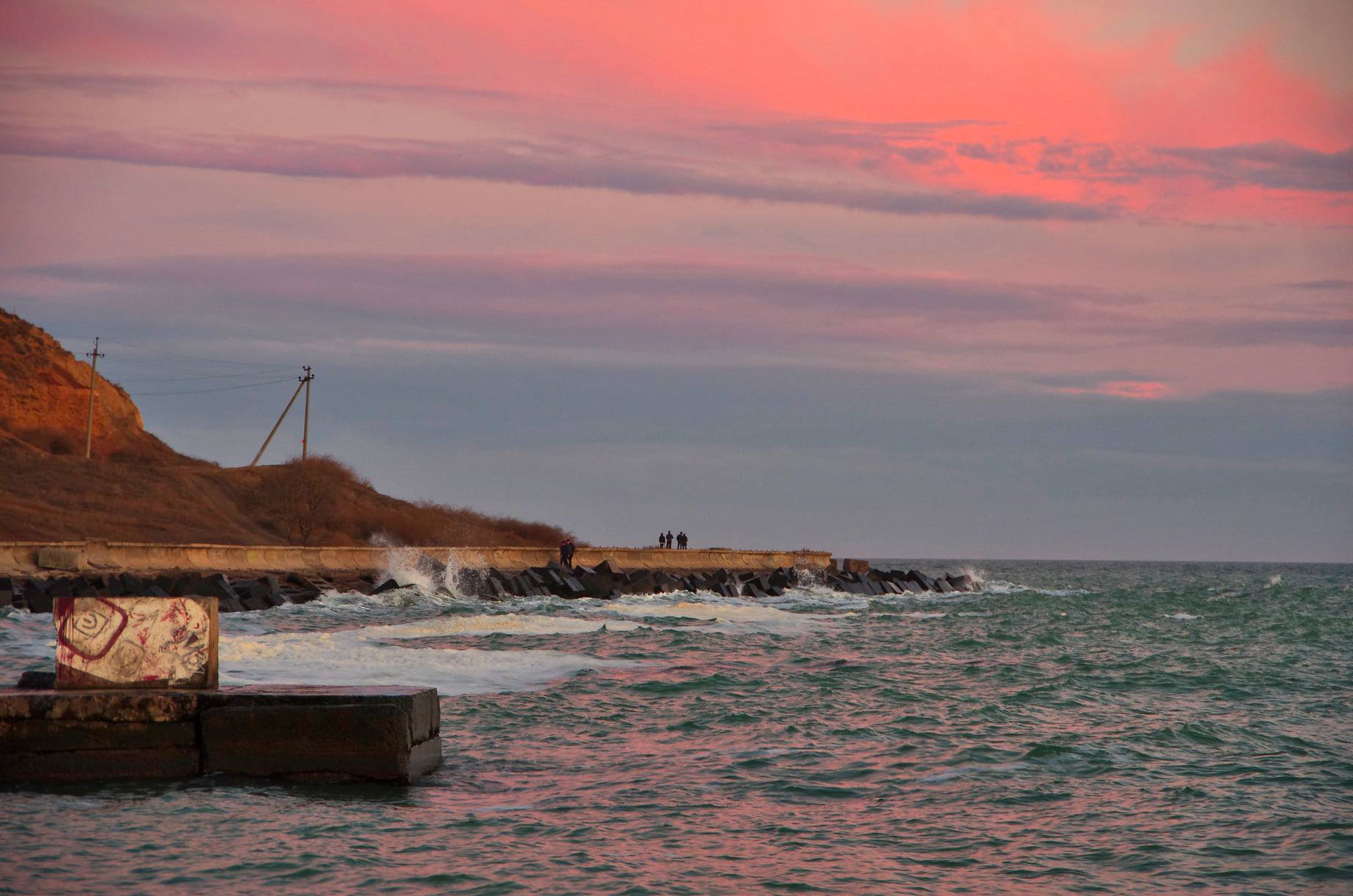 Пылающие небо: как выглядит заказ на побережье Одессы. Фото Лолиты Клочковой