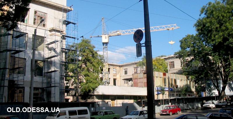 Реконструкция фабрики "Альбатрос" в 2006 году. Фото: viknaodessa.od.ua