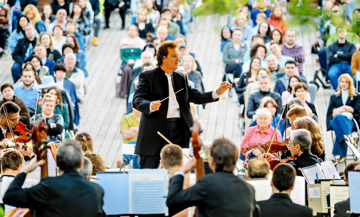 Хобарт Эрл в Зеленом театре