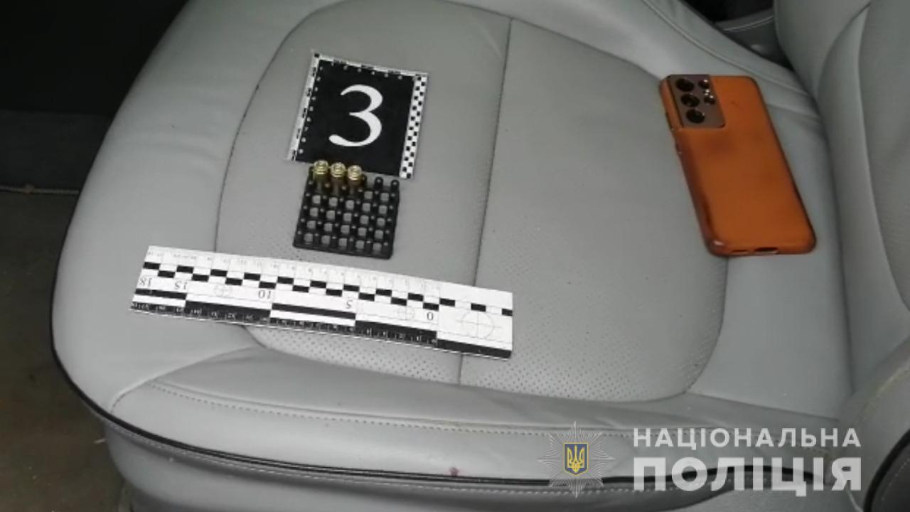 Копы задержали 31-летнего мужчину, который ранил двоих на Молдаванке. Фото: Национальная полиция