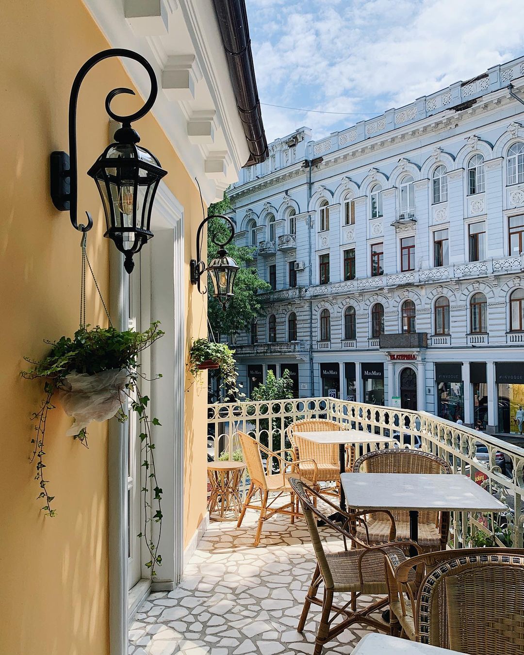 Ресторан Nikos. Фото: instagram.com/nikos_greek_bistro