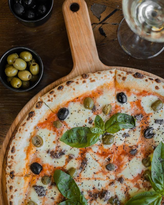 Пицца с анчоусами в ресторане YUG. Фото: instagram.com/yug.restaurant