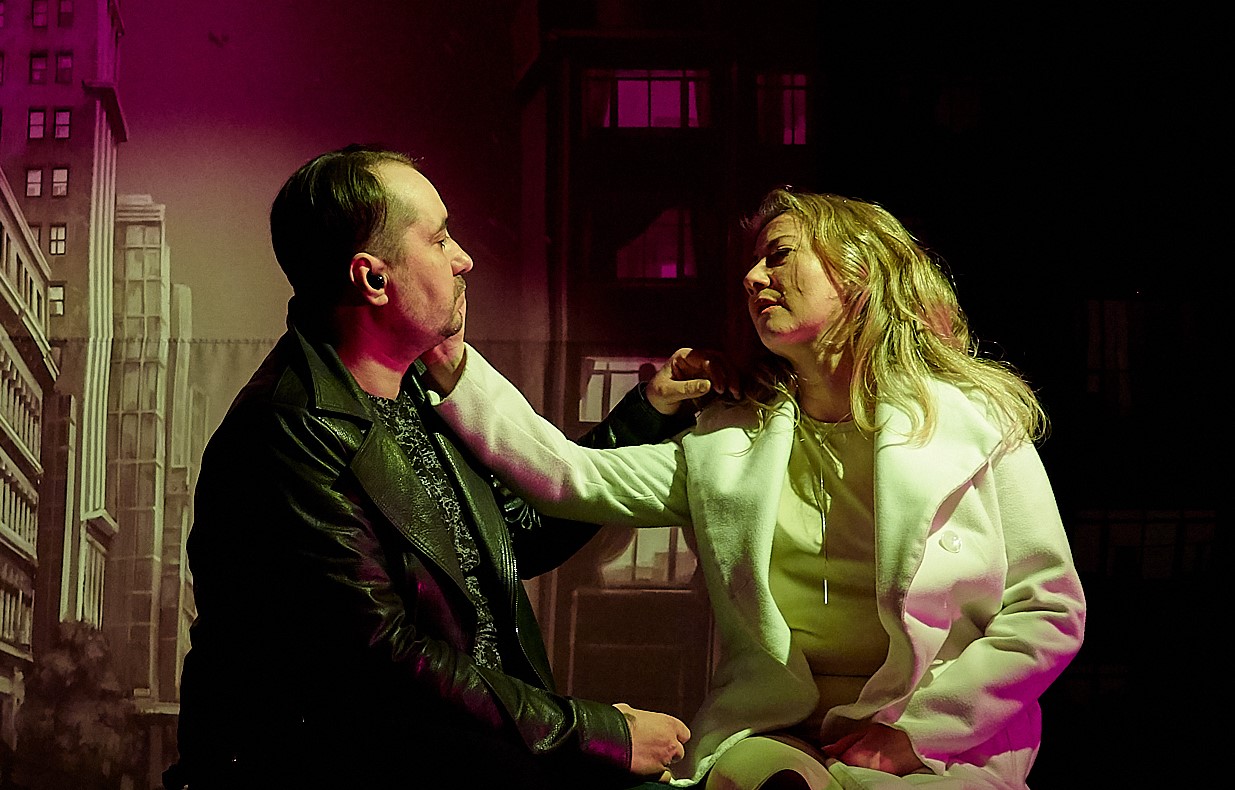 Спектакль от Черного Квадрата "Совершенное оружие страсти"