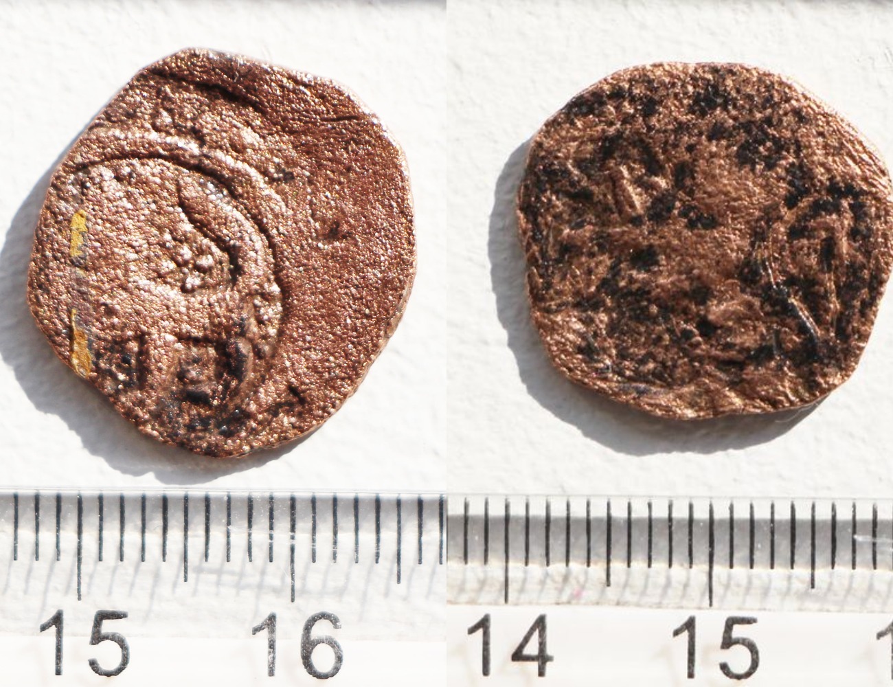 В Одессе нашли монету хана Золотой Орды. Фото: Андрей Красножон