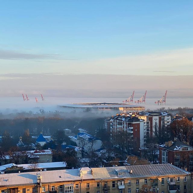 Тепло возвращается: Одессу снова накрыл густой туман. Фото: instagram.com/mamaodessa2021