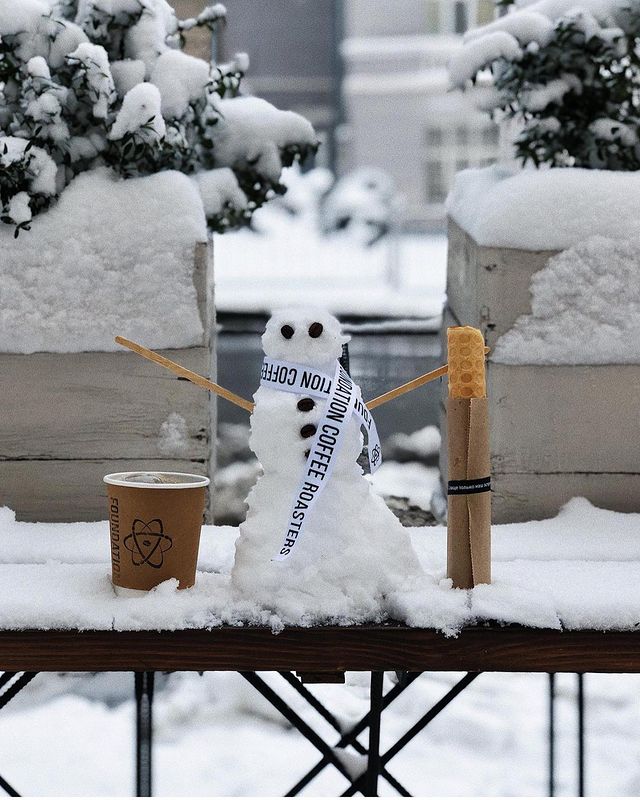 Пока погода позволяет: полюбуйся одесскими снеговиками. Фото: instagram.com/i_4e_kuda_odessa