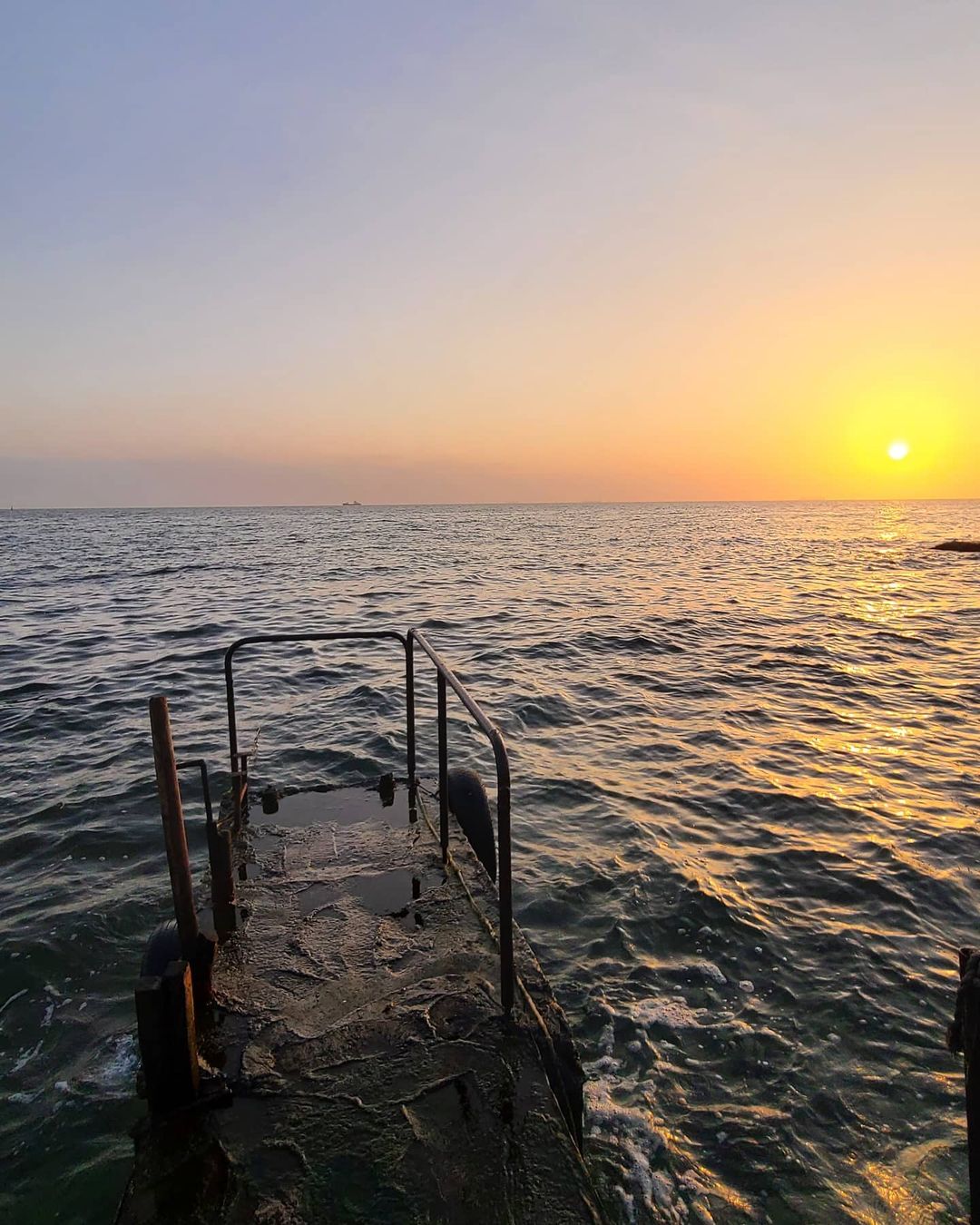 Осенние закаты и рассветы в Одессе. Фото: _partyzan_