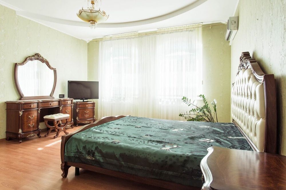 Двухэтажный дом на 9-й станции Фонтана