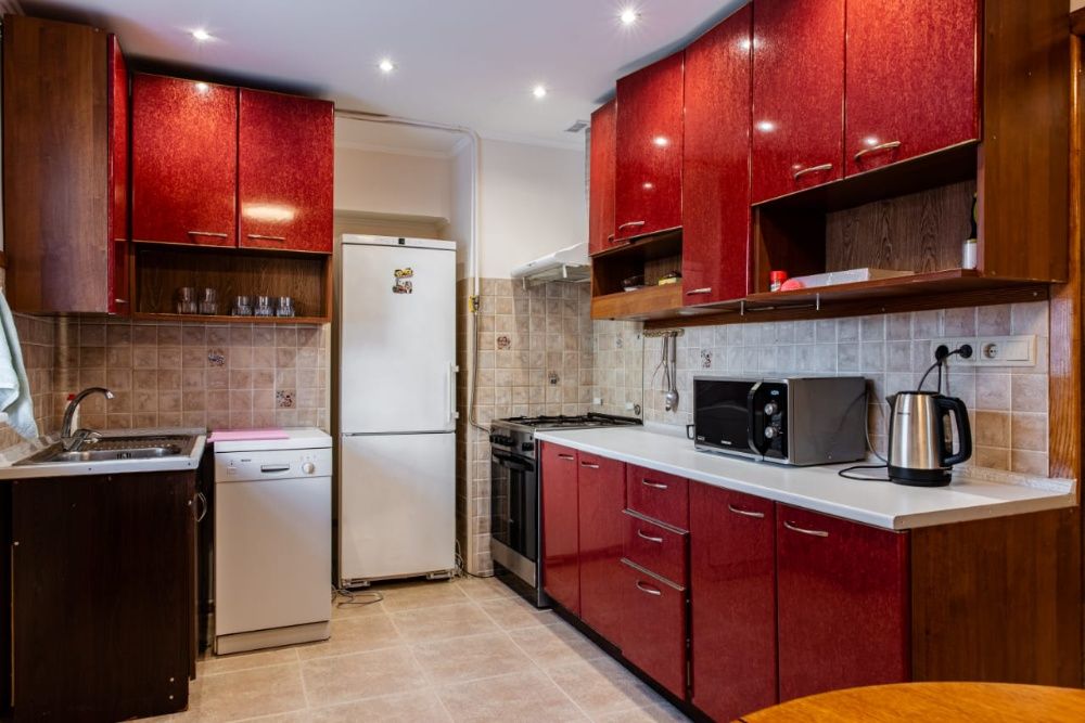 Вилла с бассейном и джакузи