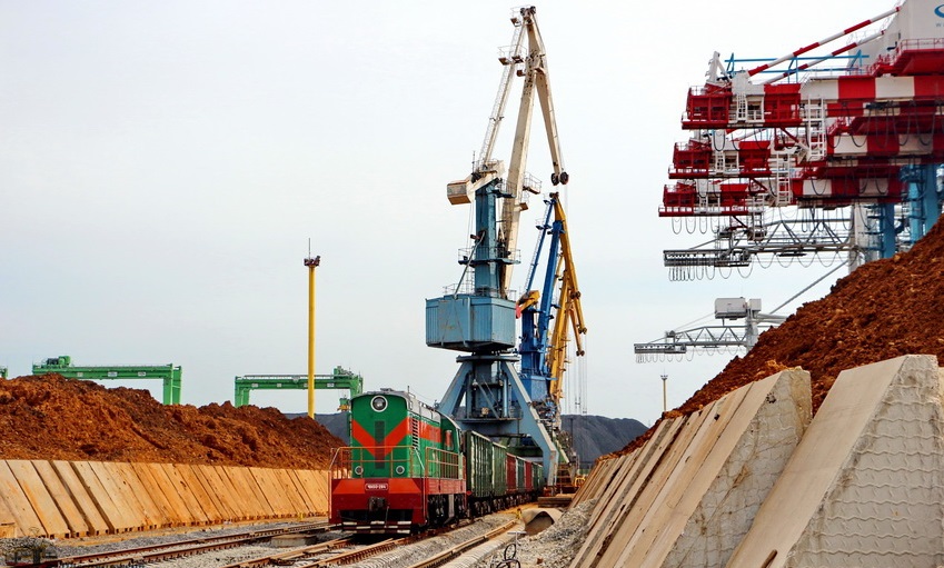 Машинист портового тепловоза. Фото из открытых источников