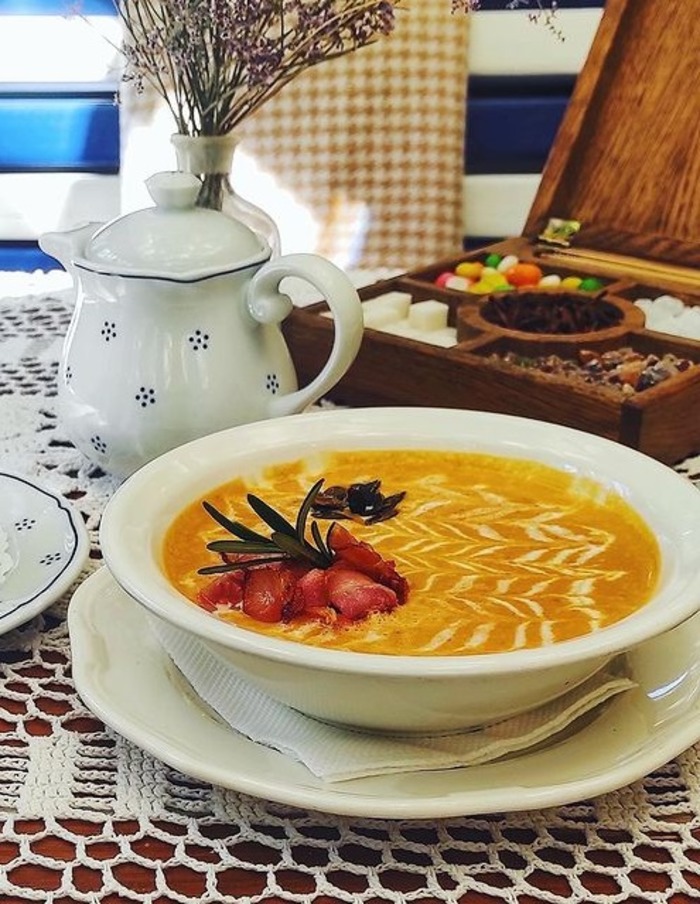 Тыквенный крем-суп в кафе "Гоголь Моголь". Фото: instagram.com/gogolmogol_cafe