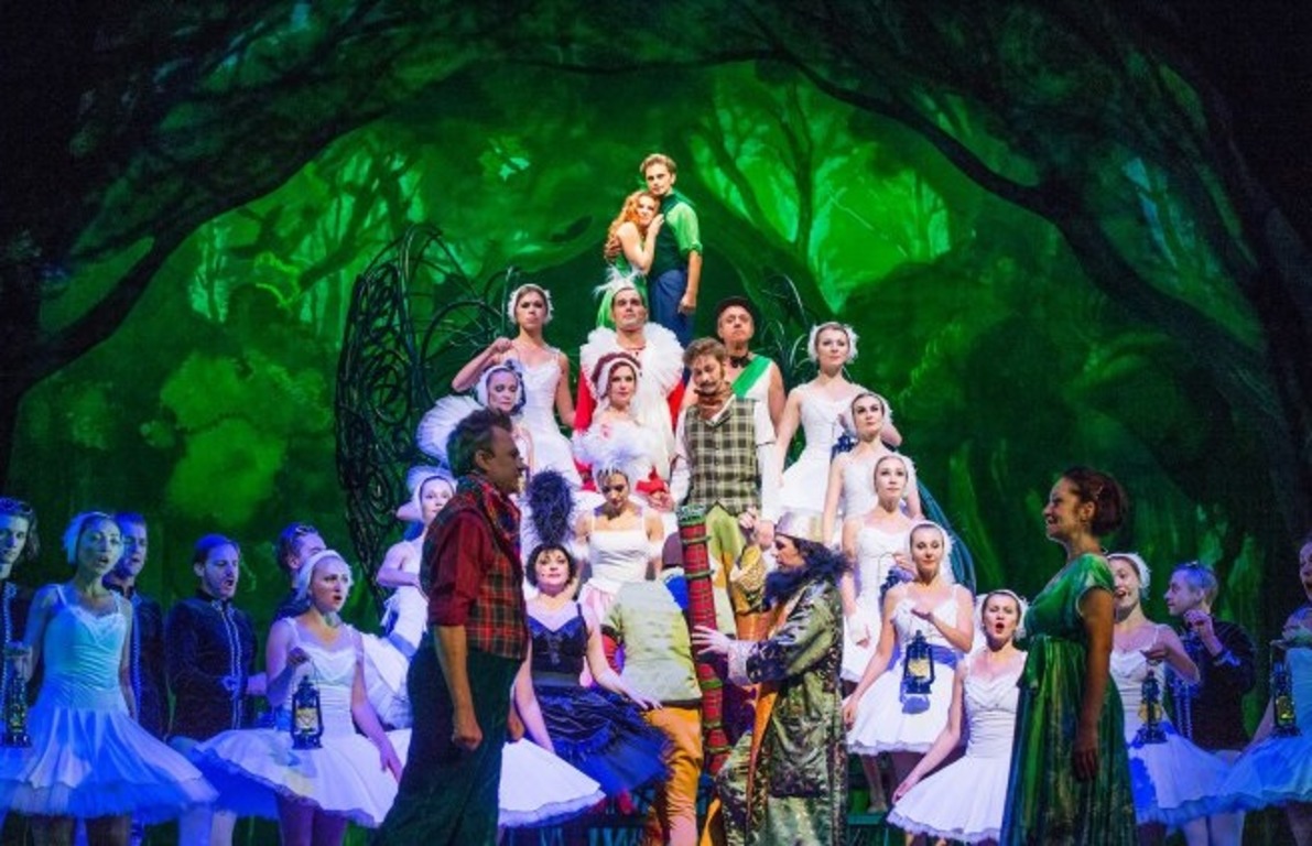 Спектакль "Обыкновенное чудо". Фото: Театр музкомедии