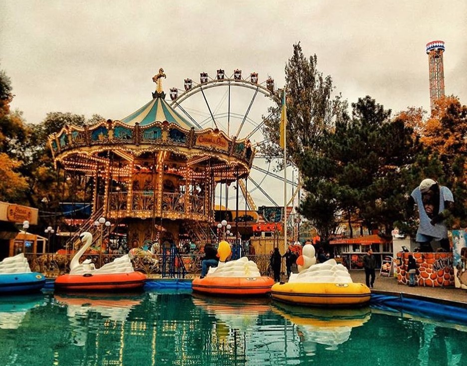 Колесо обозрения в Лунопарке Одессы