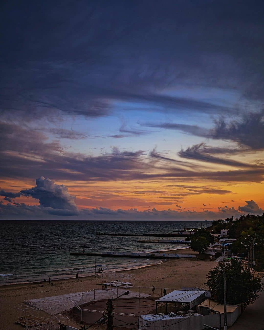Осенние закаты и рассветы в Одессе. Фото: sergey.yevich