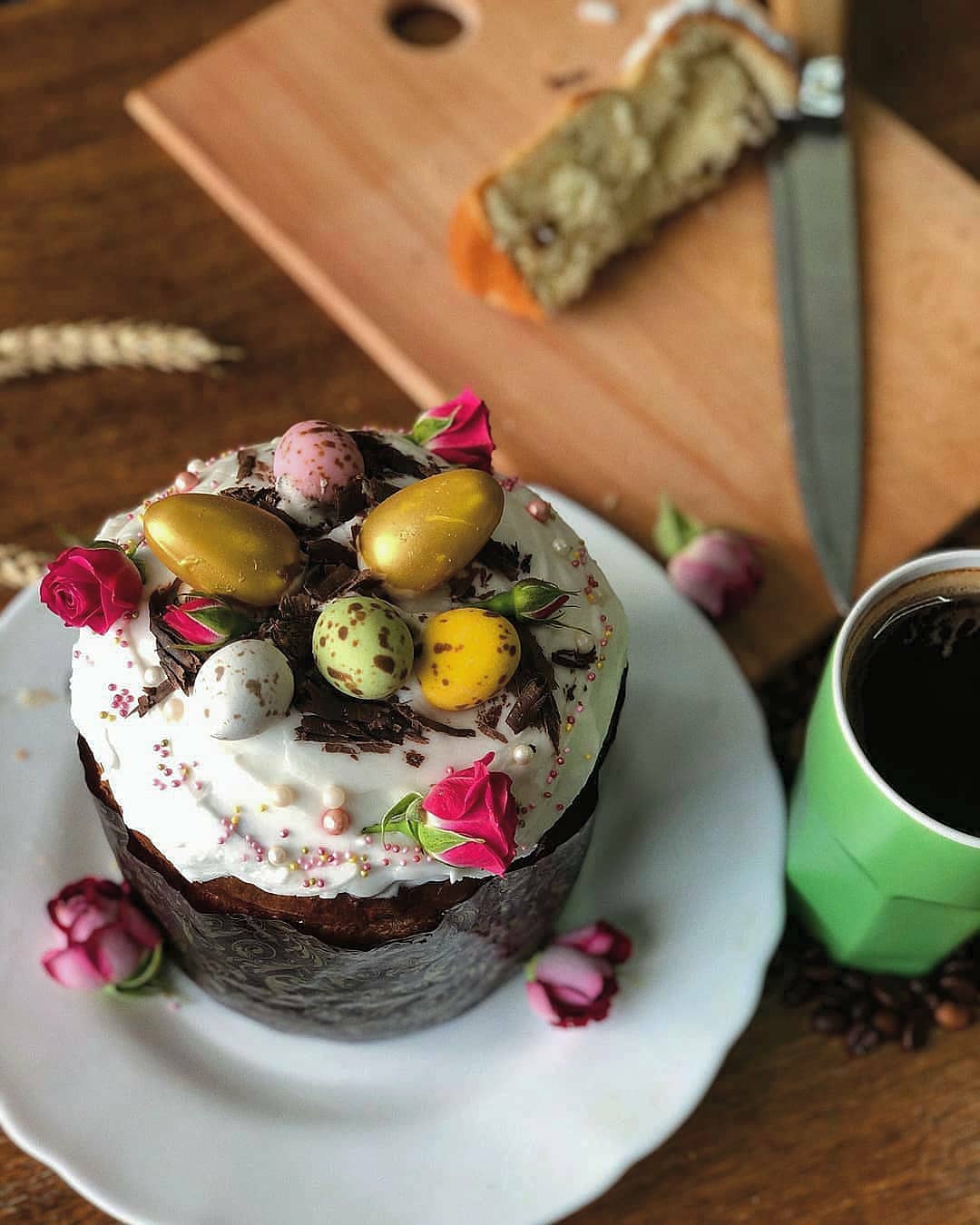 Глаза разбегаются: какие необычные паски можно купить в Одессе. Фото: instagram.com/odessa.tort