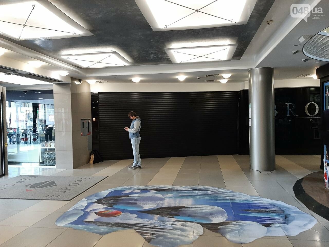 Карантин выходного дня в Одессе: правила нарушили десятки магазинов и кафе