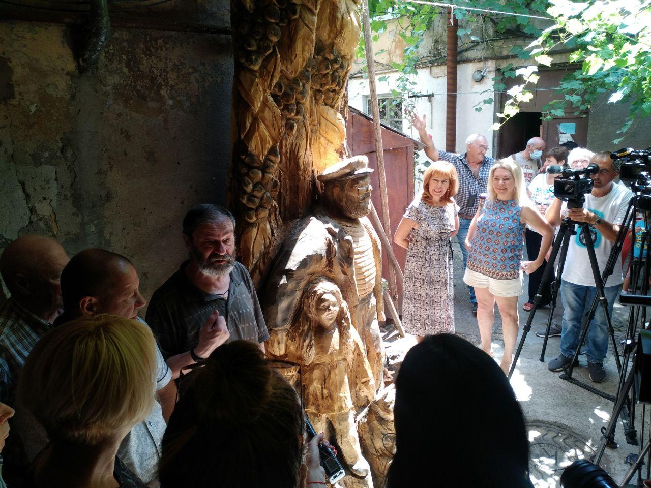 Открытие скульптуры, 28 июля