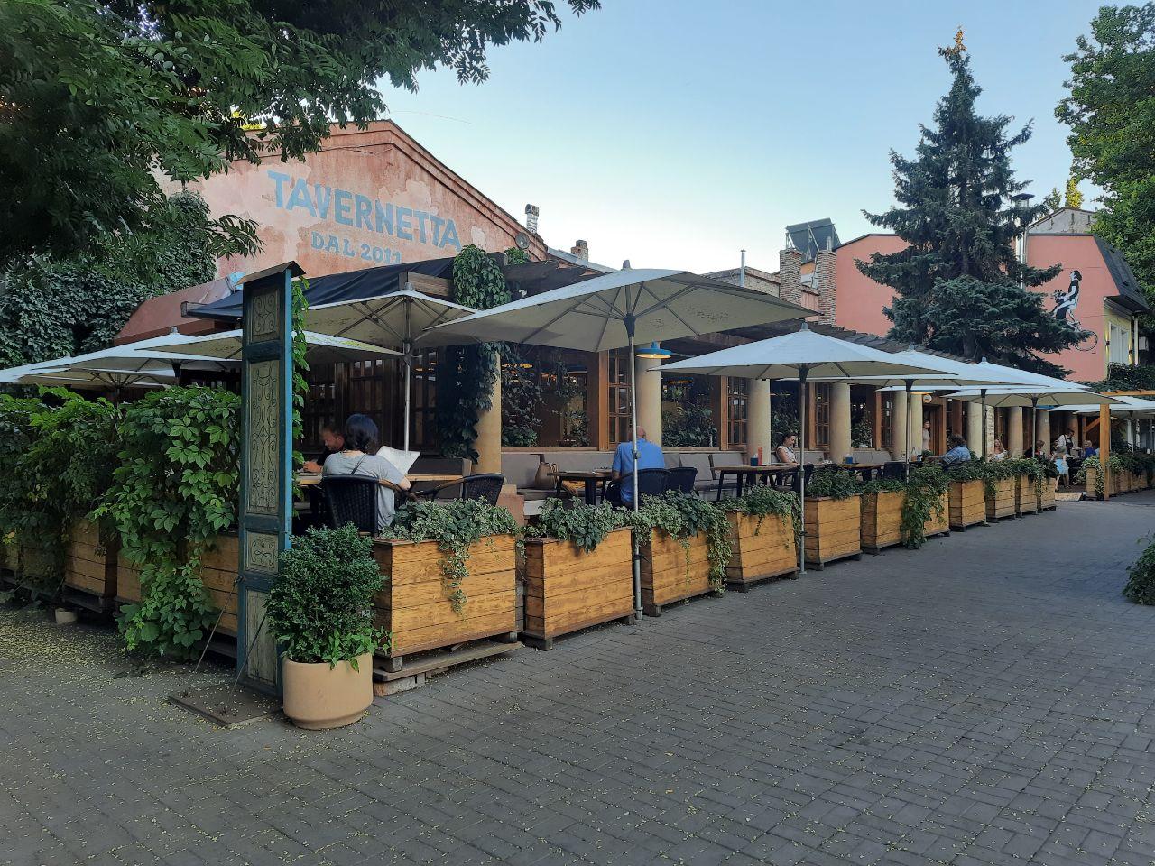 Обнаглели вкрай: кафе и рестораны, которые захватили тротуар в центре Одессы