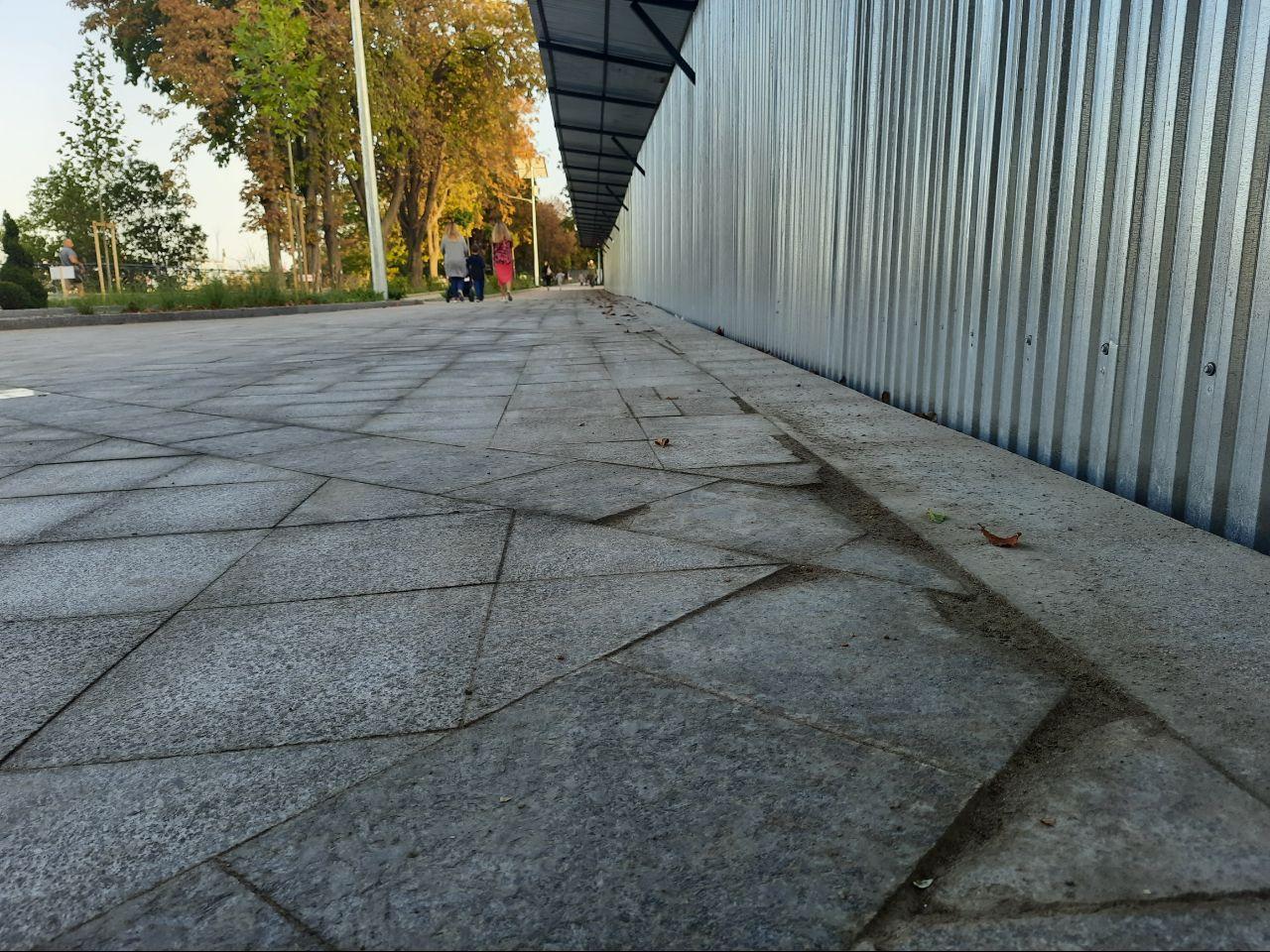 77 миллионов за разбитую плитку: как выглядит новый бульвар Жванецкого. Фото Марины Повертайло