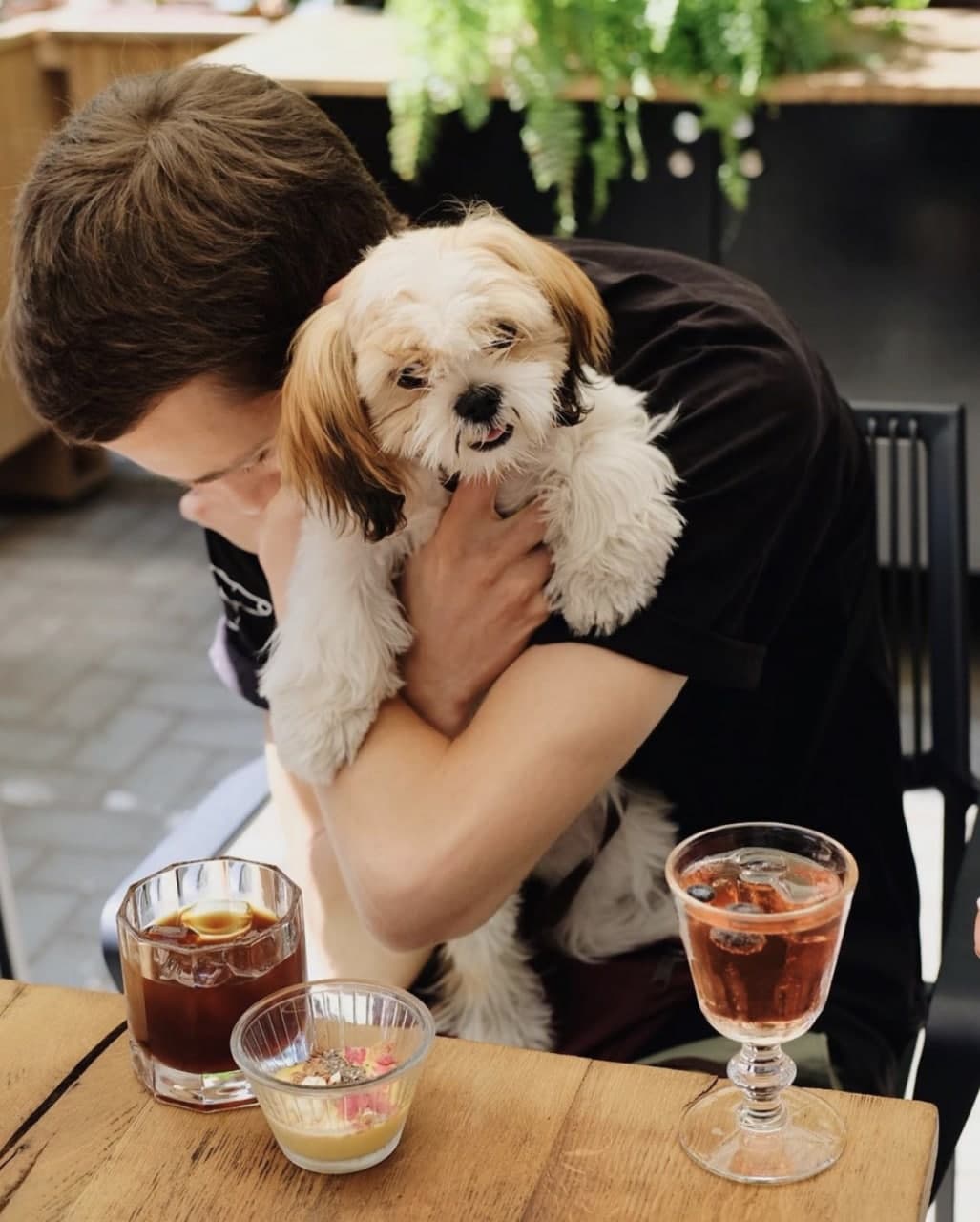 Возьми четвероногих друзей с собой: 10 pet-friendly заведений в Одессе. Atelier coffee & crafts