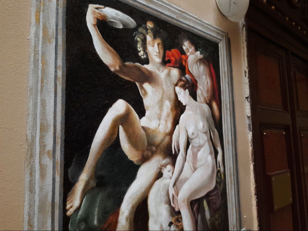 Не подъезд, а произведение искусства: в Одессе американец расписал парадную. Фото автора