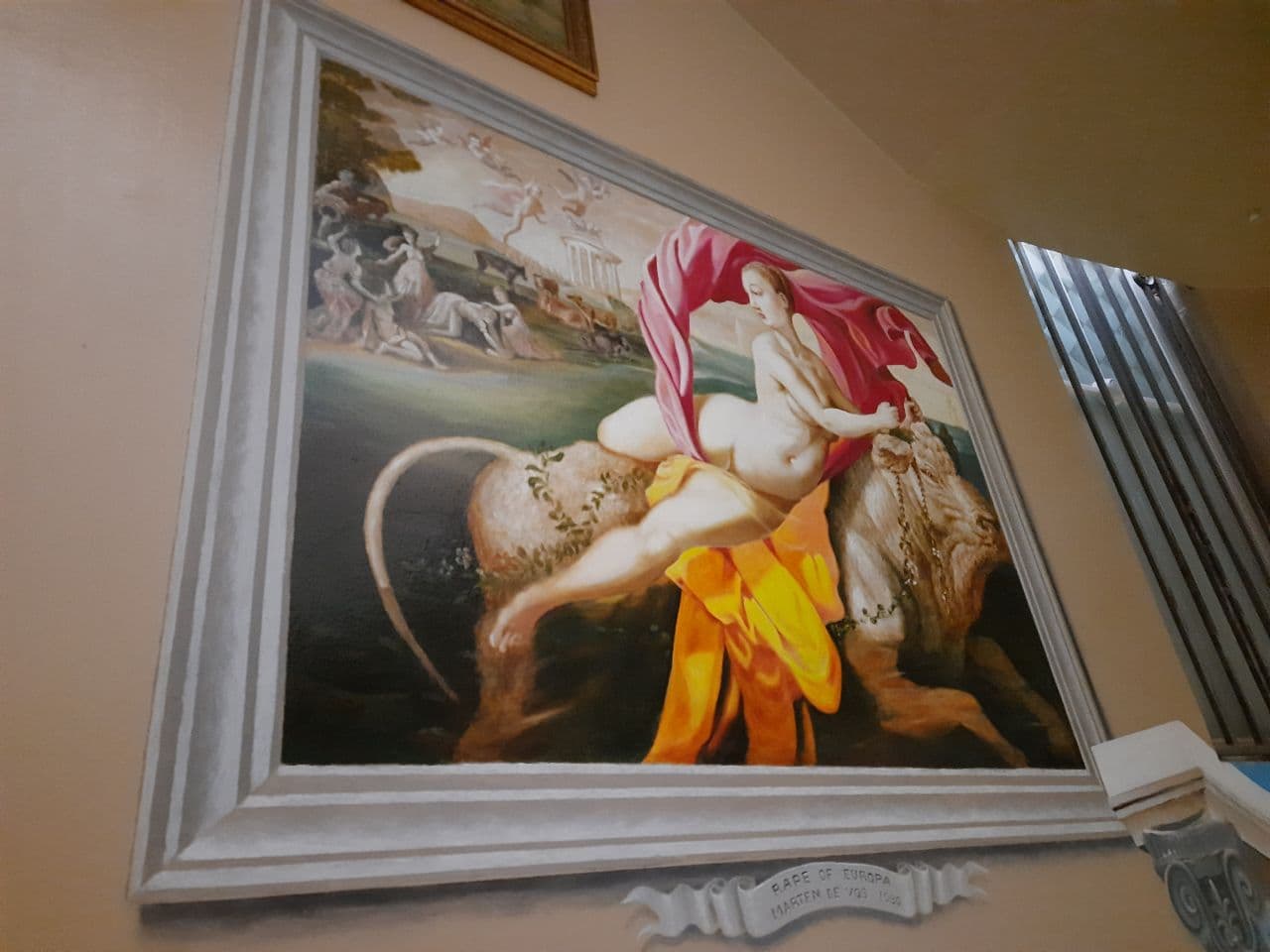 Не подъезд, а произведение искусства: в Одессе американец расписал парадную. Фото автора