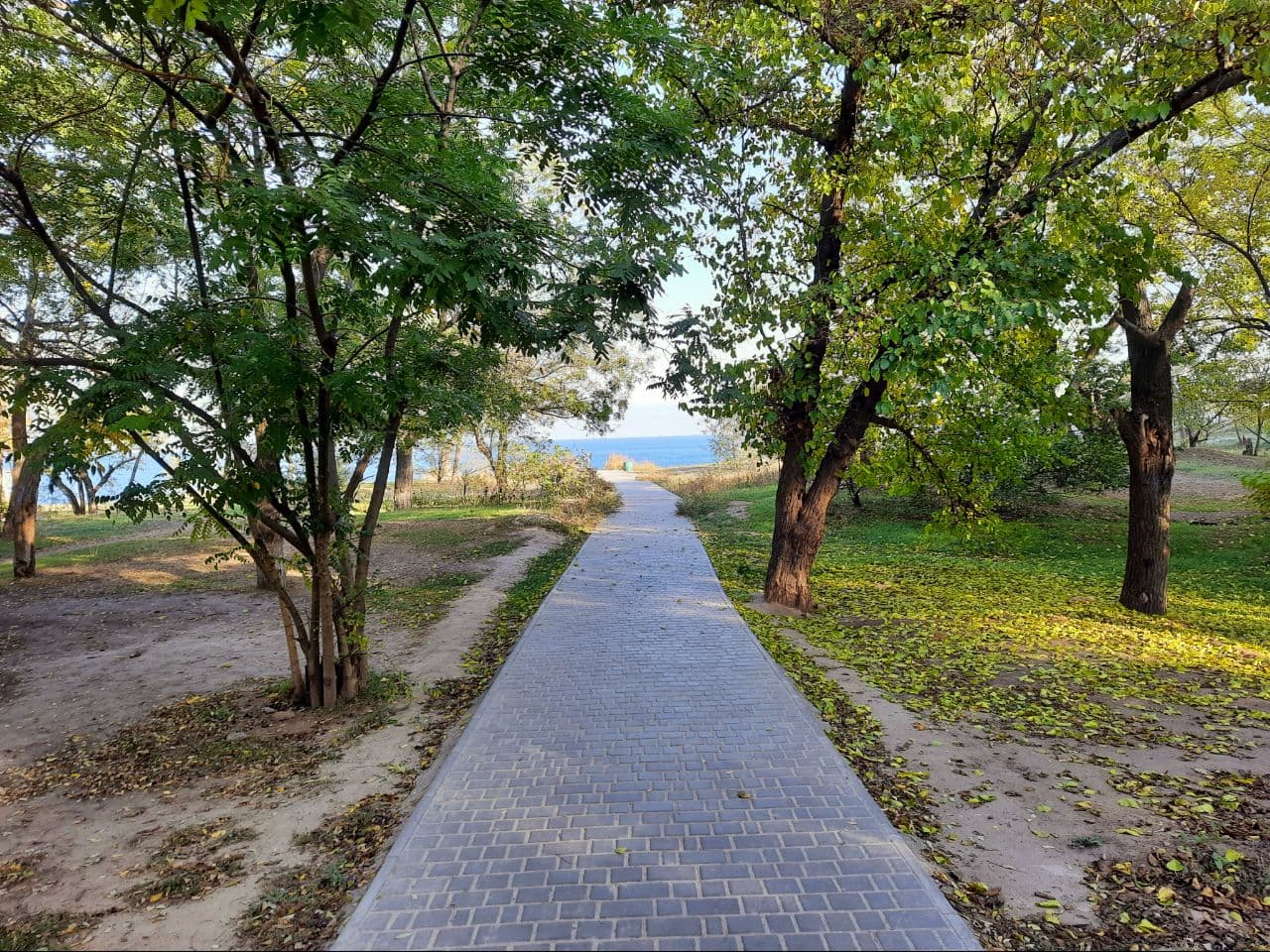 Осень на Трассе Здоровья в Одессе: фоторепортаж с самых красивых мест города. Фото автора