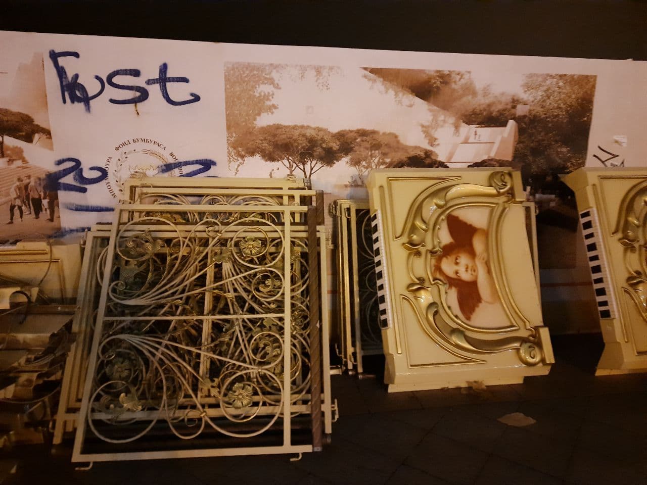 Установка елок, карусель и праздничная подсветка: в Одессе начали подготовку к Новому году