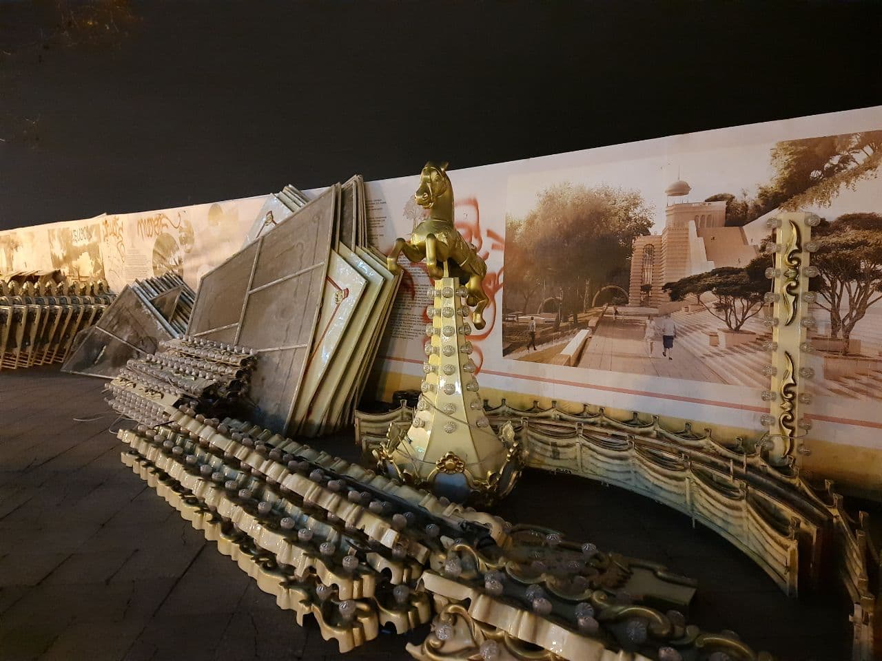 Установка елок, карусель и праздничная подсветка: в Одессе начали подготовку к Новому году