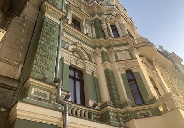 Подрядчика и заказчика подозревают в разрушении Дома Руссова. Фото: Горецкой Наталии