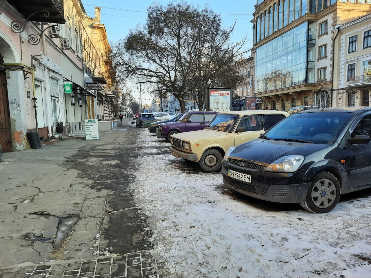 Заснеженные пляжи и лютый мороз: как выглядит Одесса в январе 2021 года. Фото Марины Повертайло