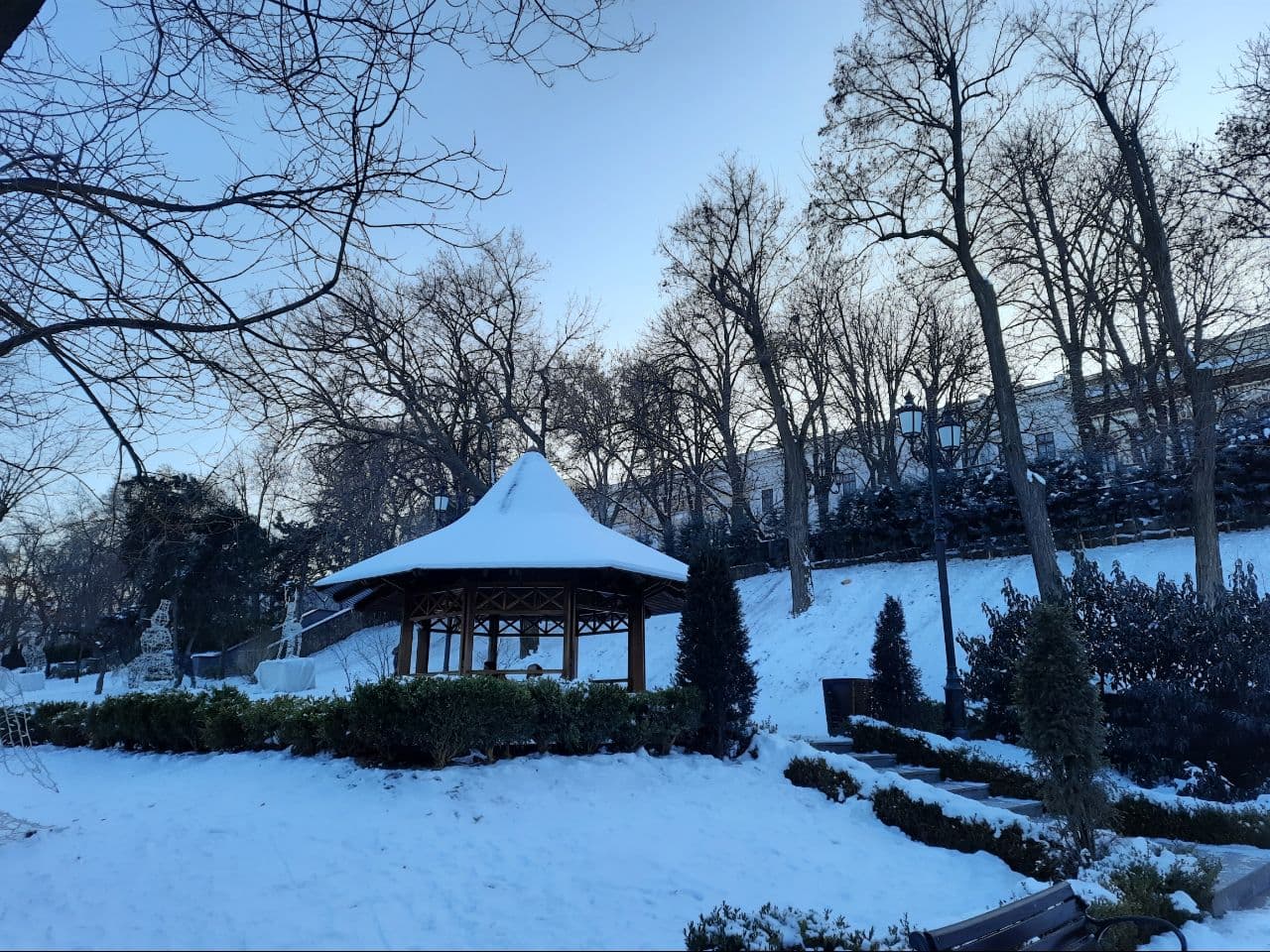 Заснеженные пляжи и лютый мороз: как выглядит Одесса в январе 2021 года. Фото Марины Повертайло