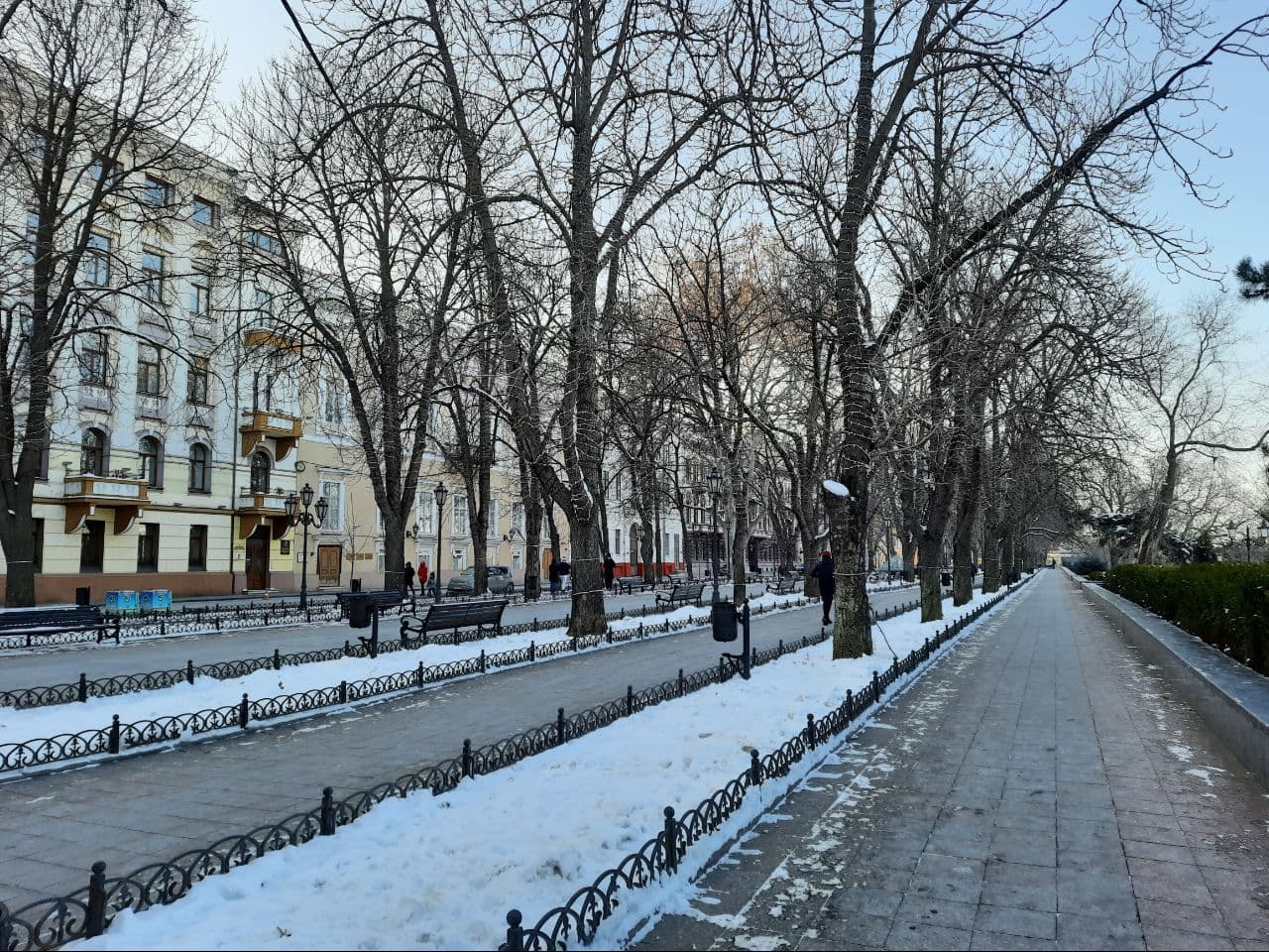 Заснеженные пляжи и лютый мороз: как выглядит Одесса в январе 2021 года. Фото Марины Повертайло