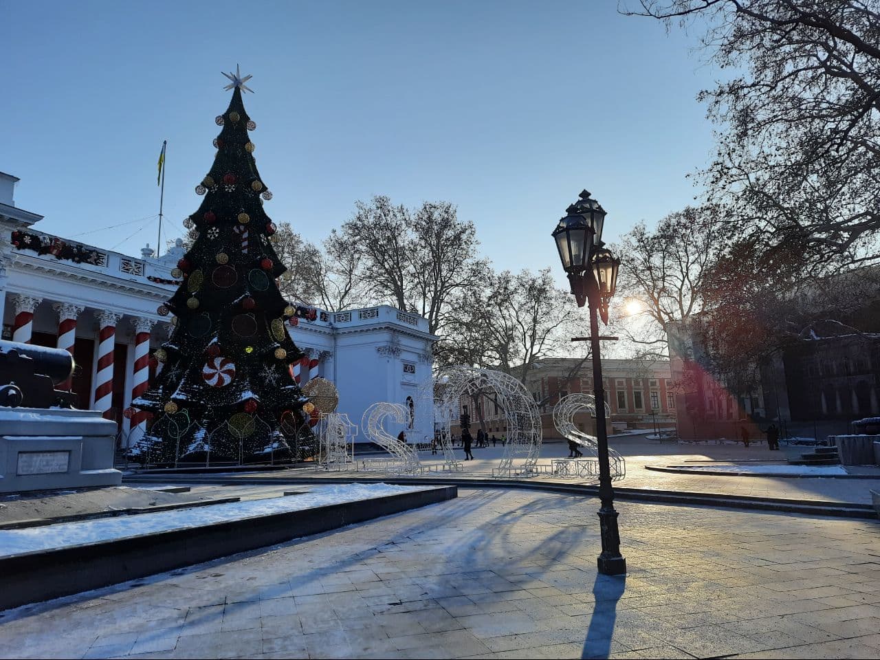 Заснеженные пляжи и лютый мороз: как выглядит Одесса в январе 2021 года. Фото Марины Повертайло