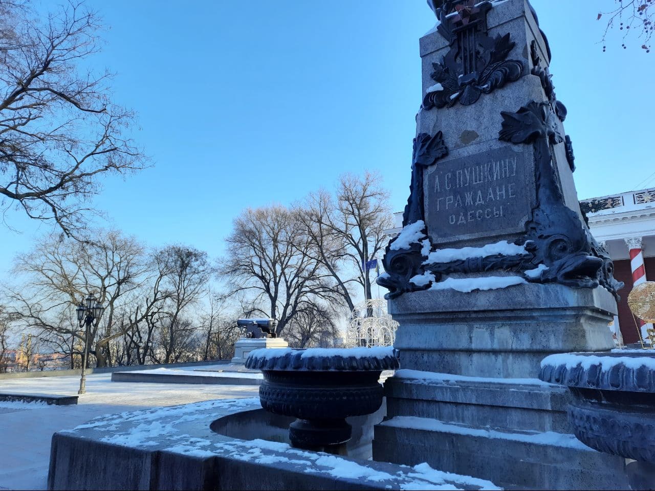 Заснеженные пляжи и лютый мороз: как выглядит Одесса в январе 2021 года. Фото Марины Повертайло