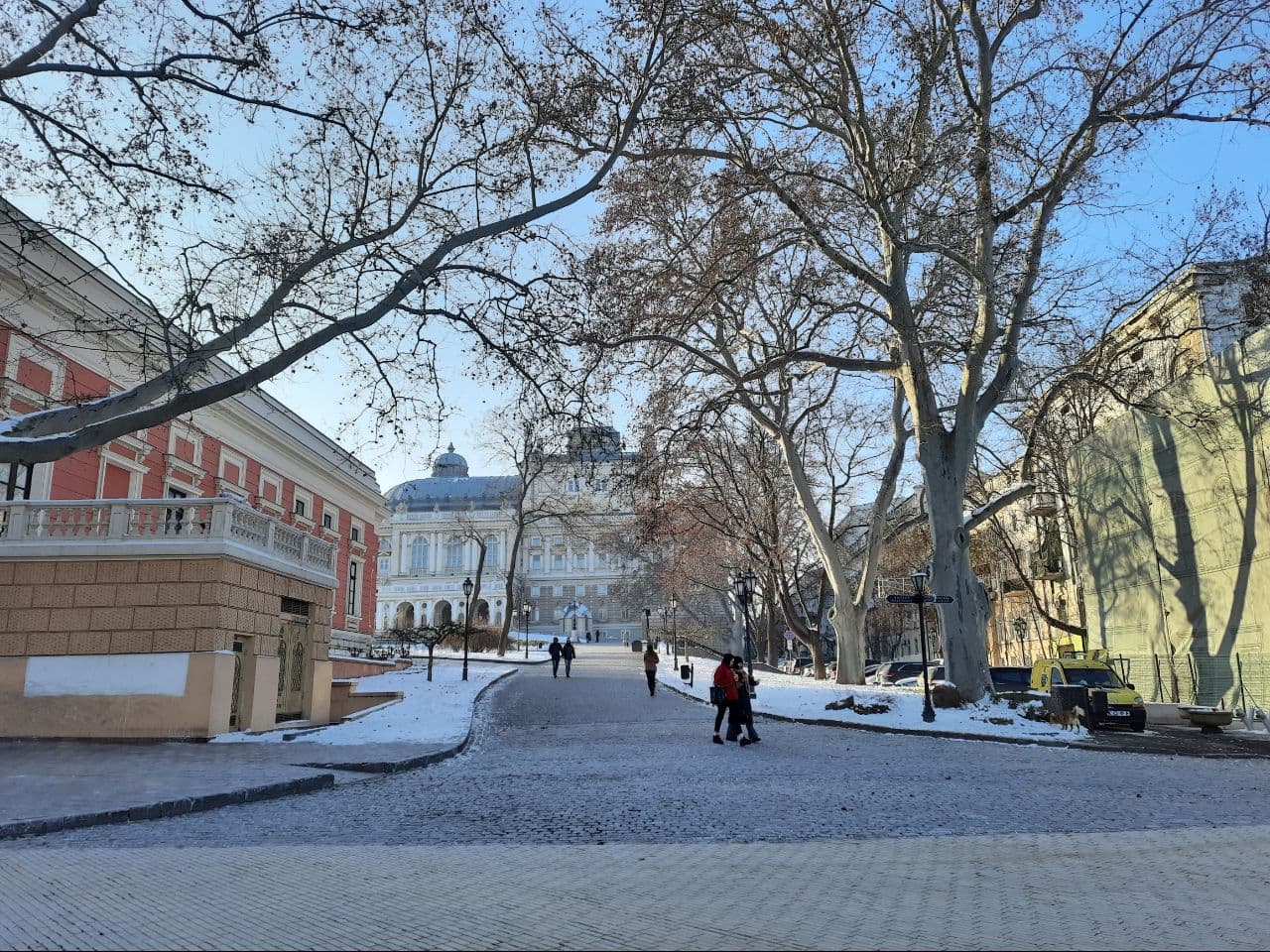 Заснеженные пляжи и лютый мороз: как выглядит Одесса в январе 2021 года. Фото Марины Повертайло