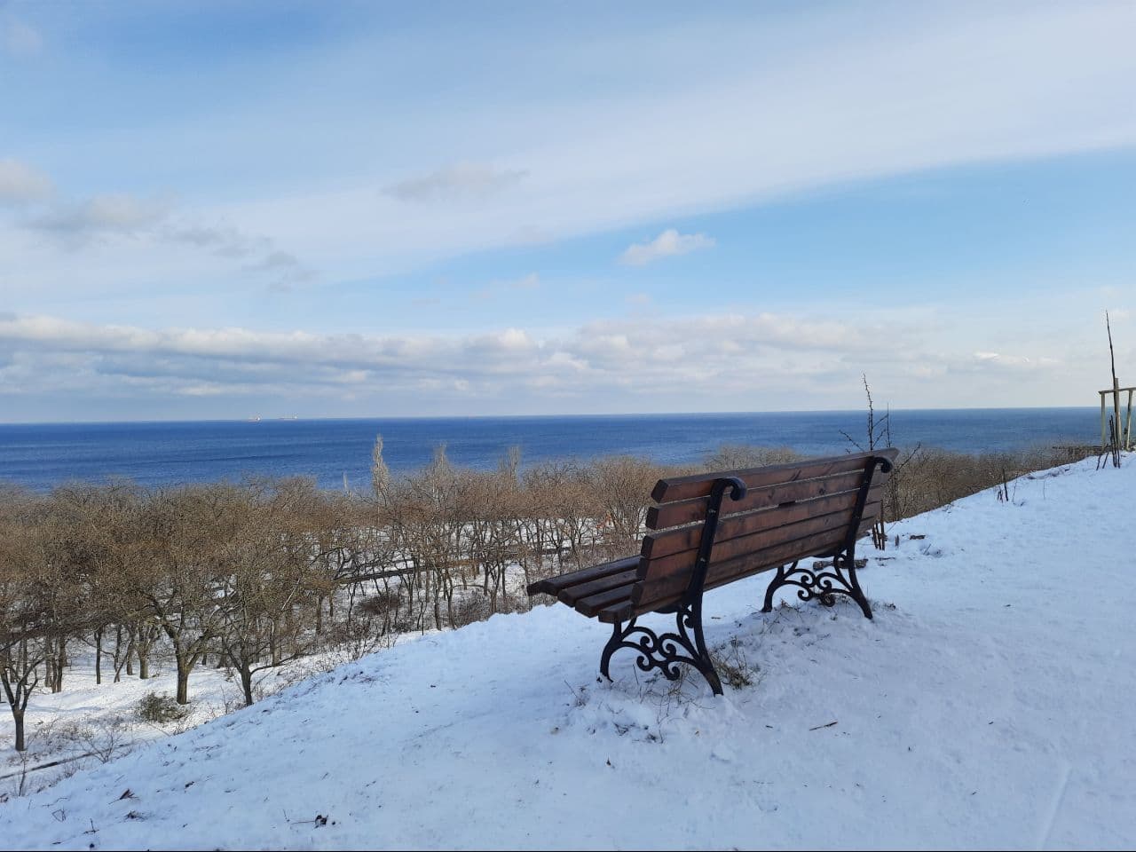 Заснеженные пляжи и лютый мороз: как выглядит Одесса в январе 2021 года. Фото Марины Повертайло