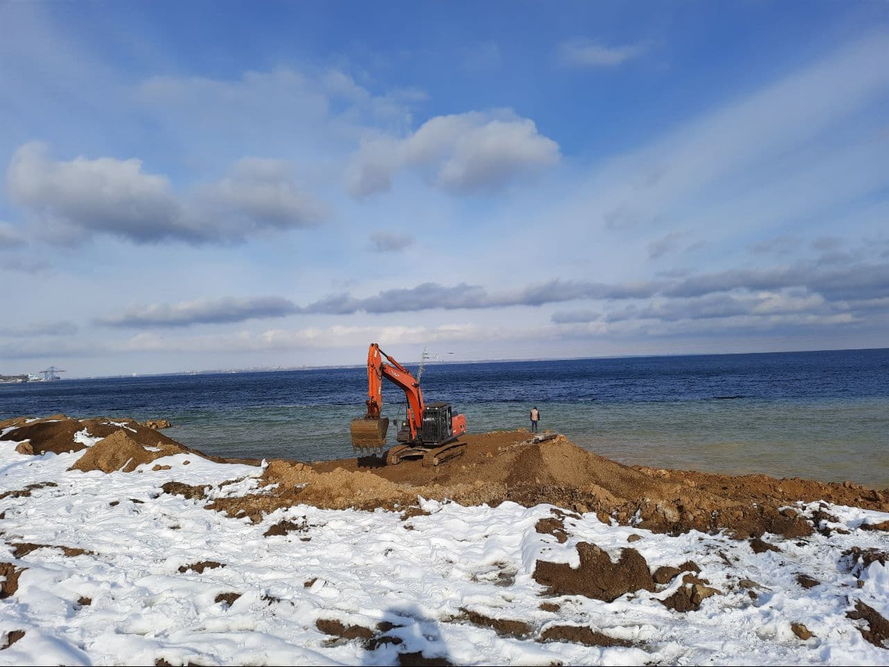 Заснеженные пляжи и лютый мороз: как выглядит Одесса в январе 2021 года. Фото Марины Повертайло