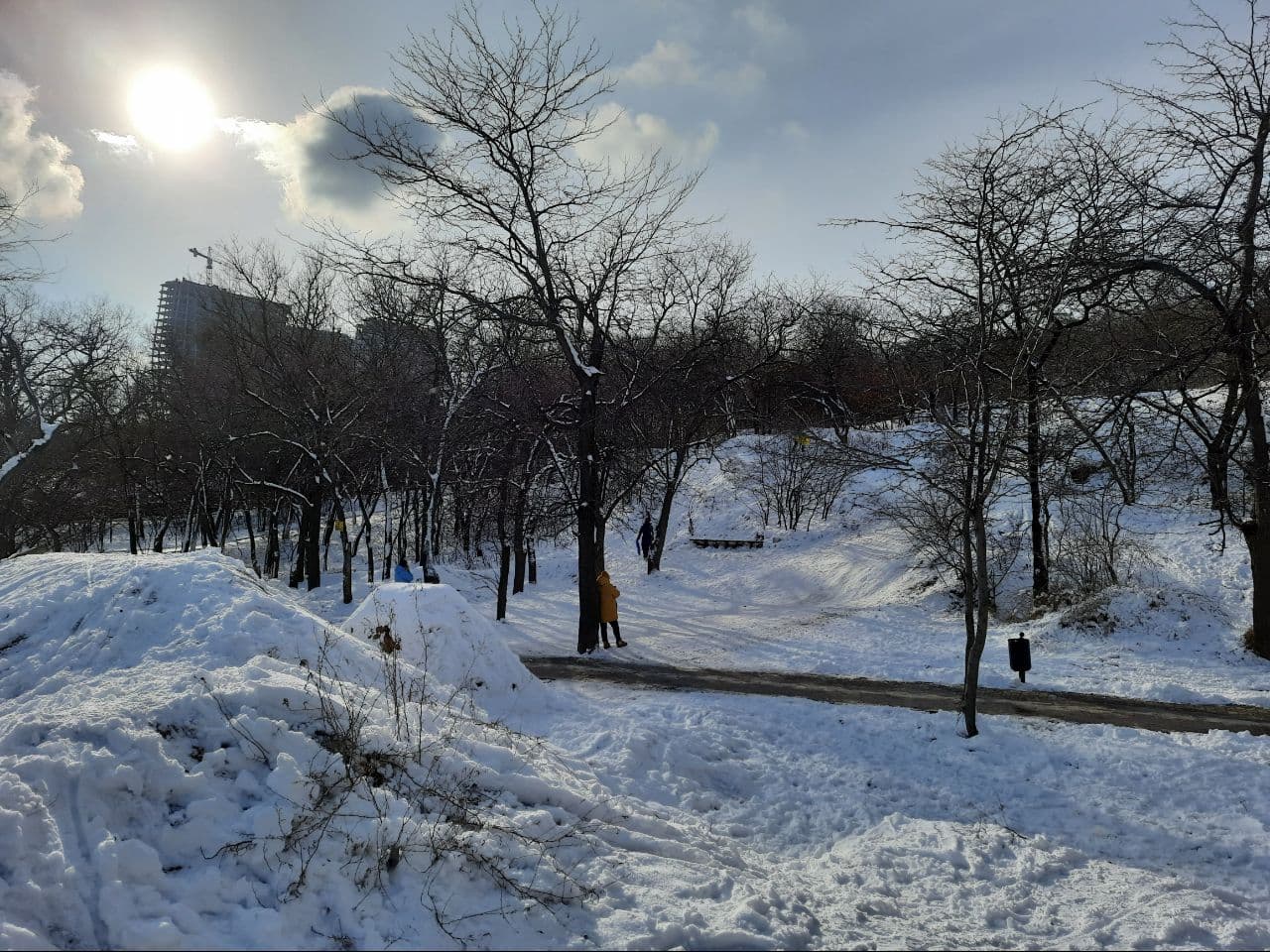 Заснеженные пляжи и лютый мороз: как выглядит Одесса в январе 2021 года. Фото Марины Повертайло