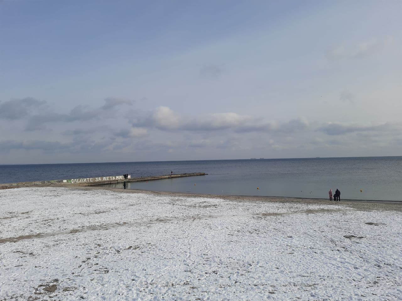 Заснеженные пляжи и лютый мороз: как выглядит Одесса в январе 2021 года. Фото Марины Повертайло