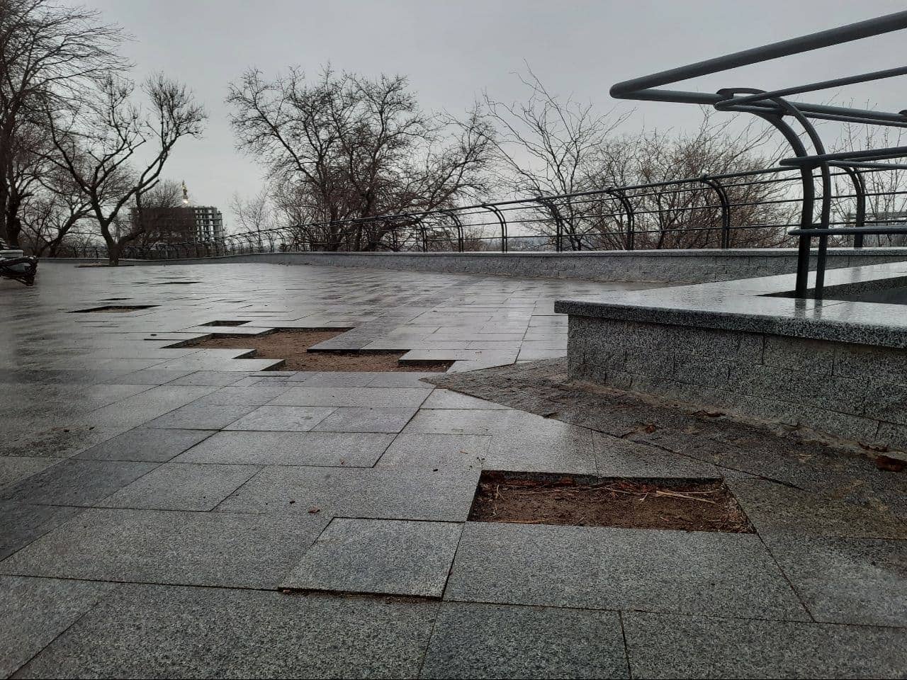 В Одессе снова ремонтирую бульвар Жванецкого: на него потратили 77 миллионов. Фото Марины Повертайло