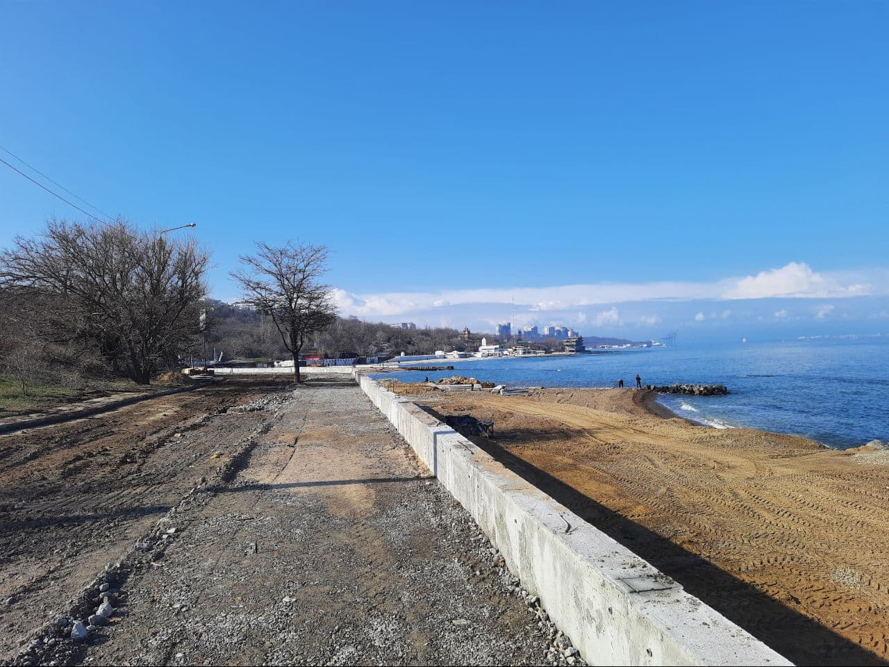 На "Дельфине" восстановили смытую морем береговую линию. Фото Марины Повертайло