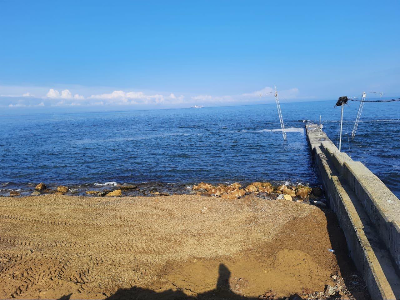 На "Дельфине" восстановили смытую морем береговую линию. Фото Марины Повертайло