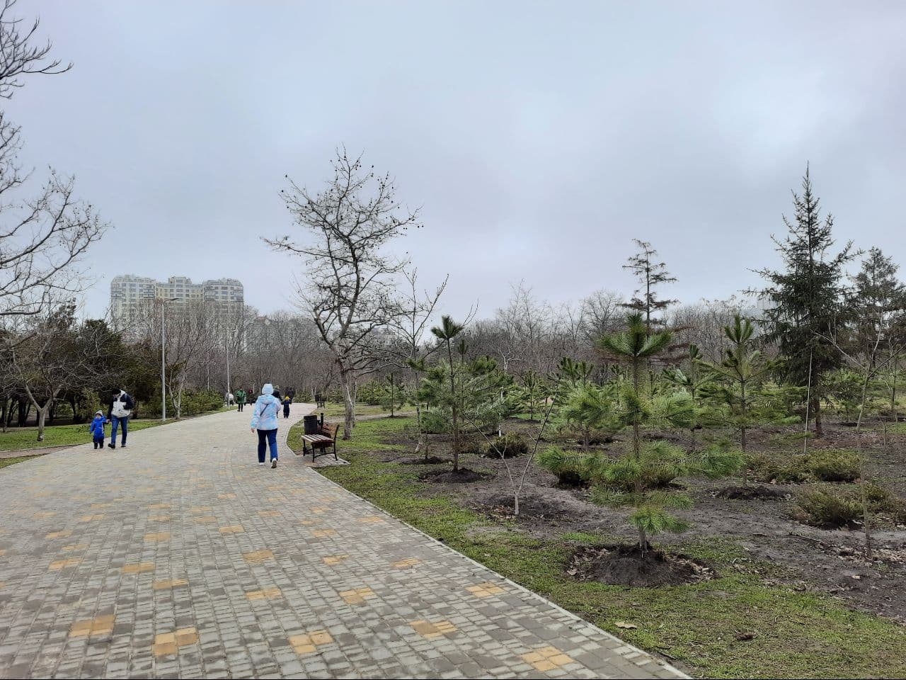 Как выглядит одесский парк Победы в марте 2021 года. Фото Марины Повертайло