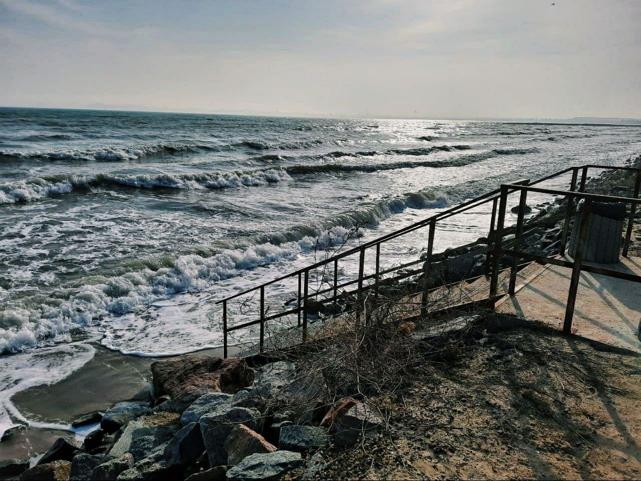 Как выглядят пляжи Одессы в марте 2021 года. Фото Марины Повертайло