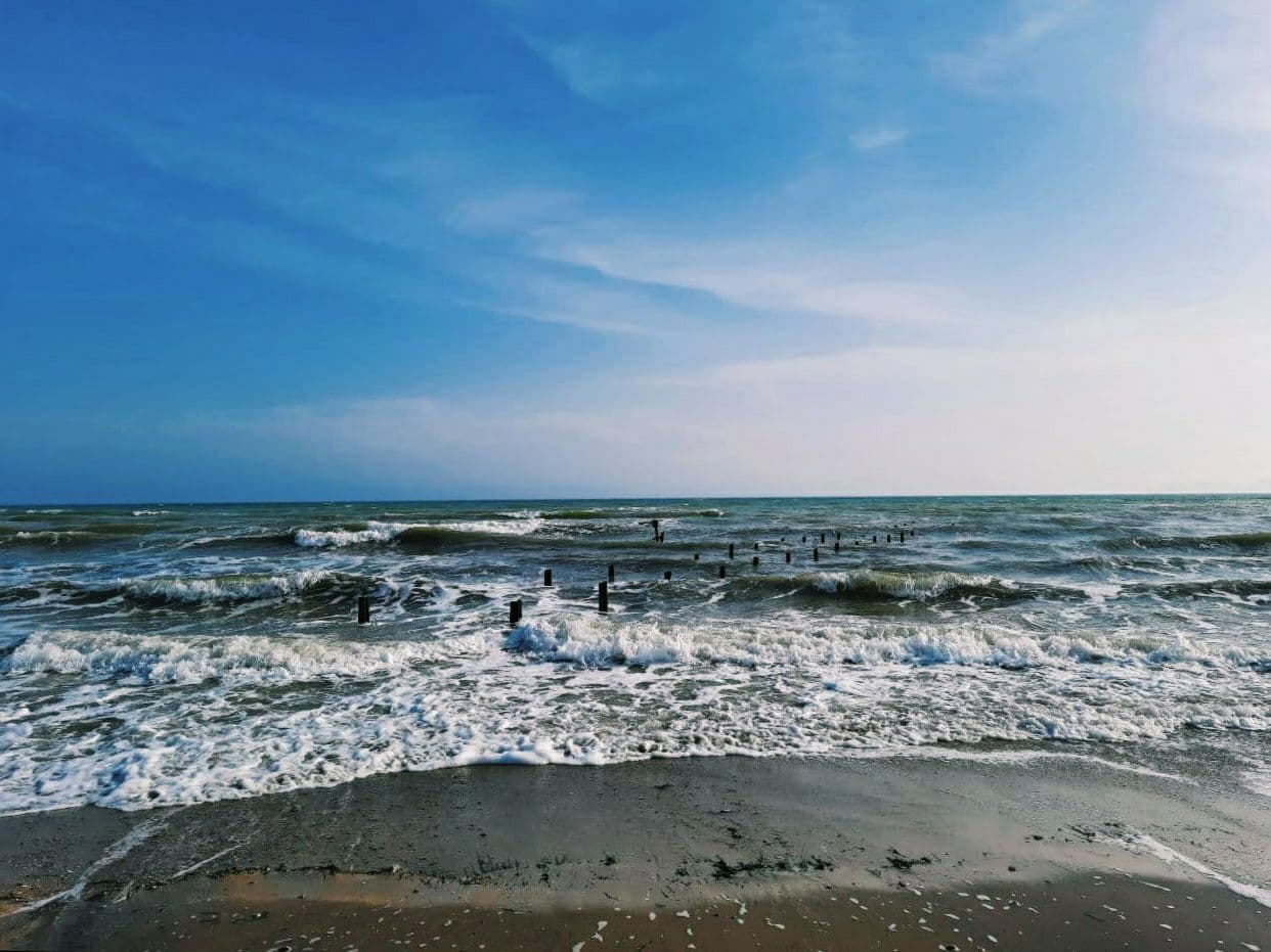 Как выглядят пляжи Одессы в марте 2021 года. Фото Марины Повертайло