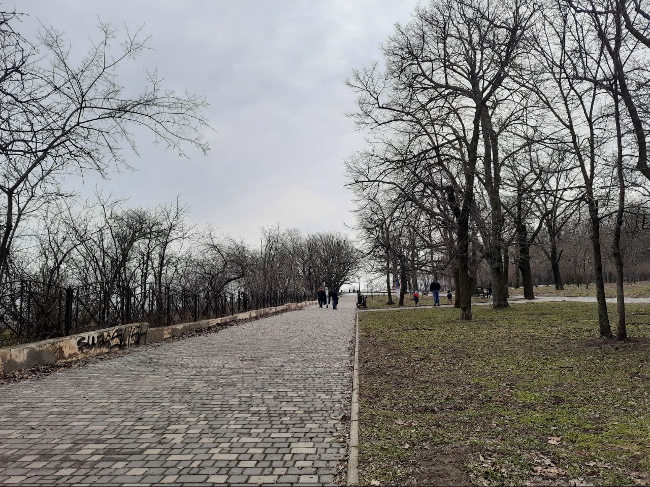 Как выглядит одесский парк Победы в марте 2021 года. Фото Марины Повертайло