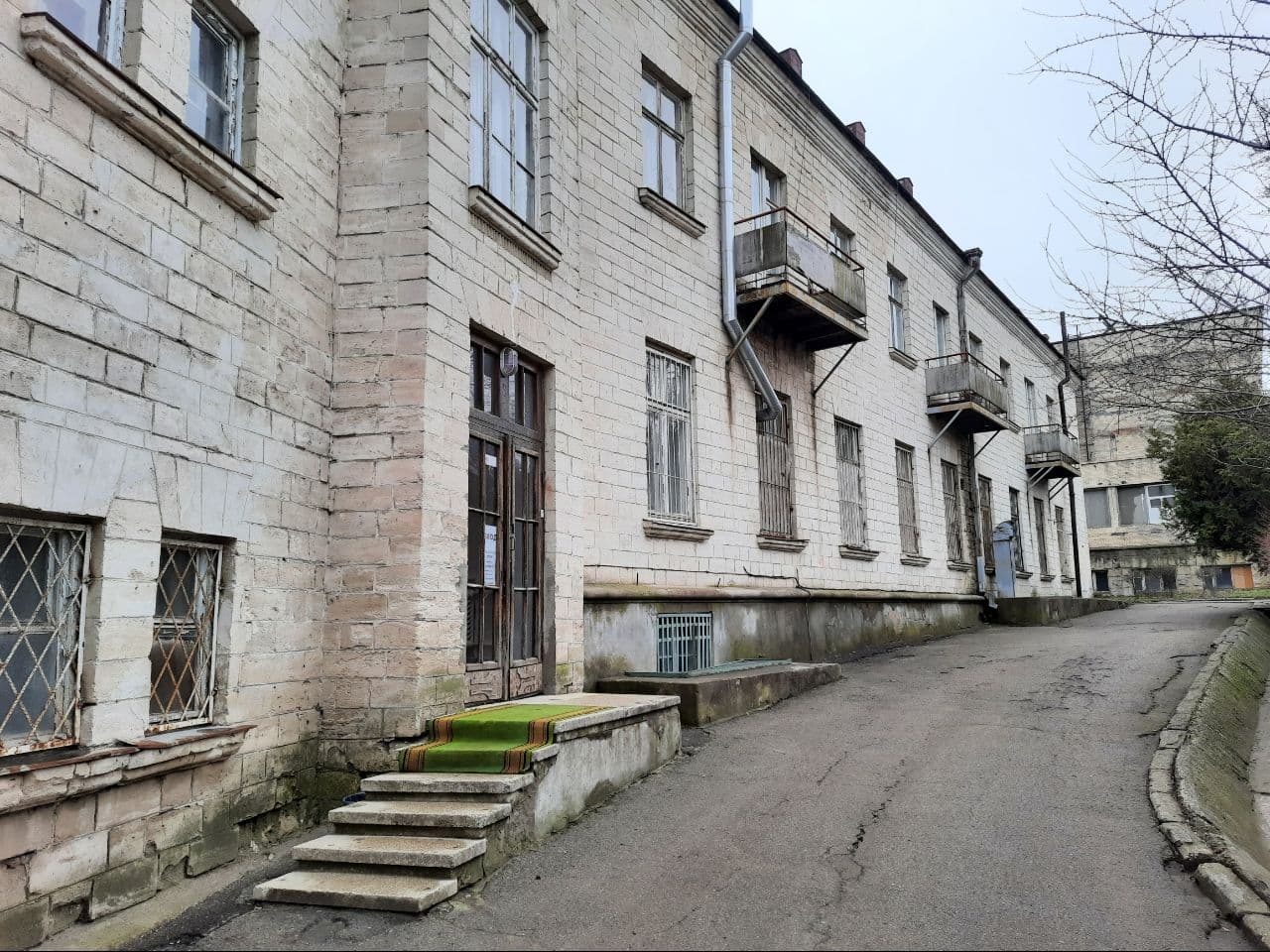 Последний уголок старой Аркадии: как выглядит санаторий "Молдова". Фото Марины Повертайло