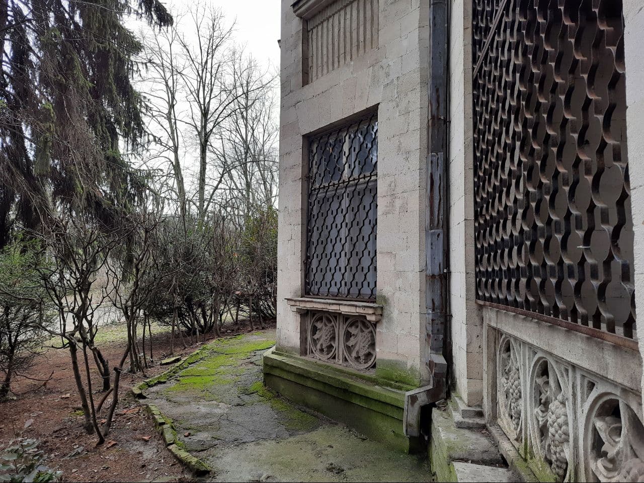 Последний уголок старой Аркадии: как выглядит санаторий "Молдова". Фото Марины Повертайло