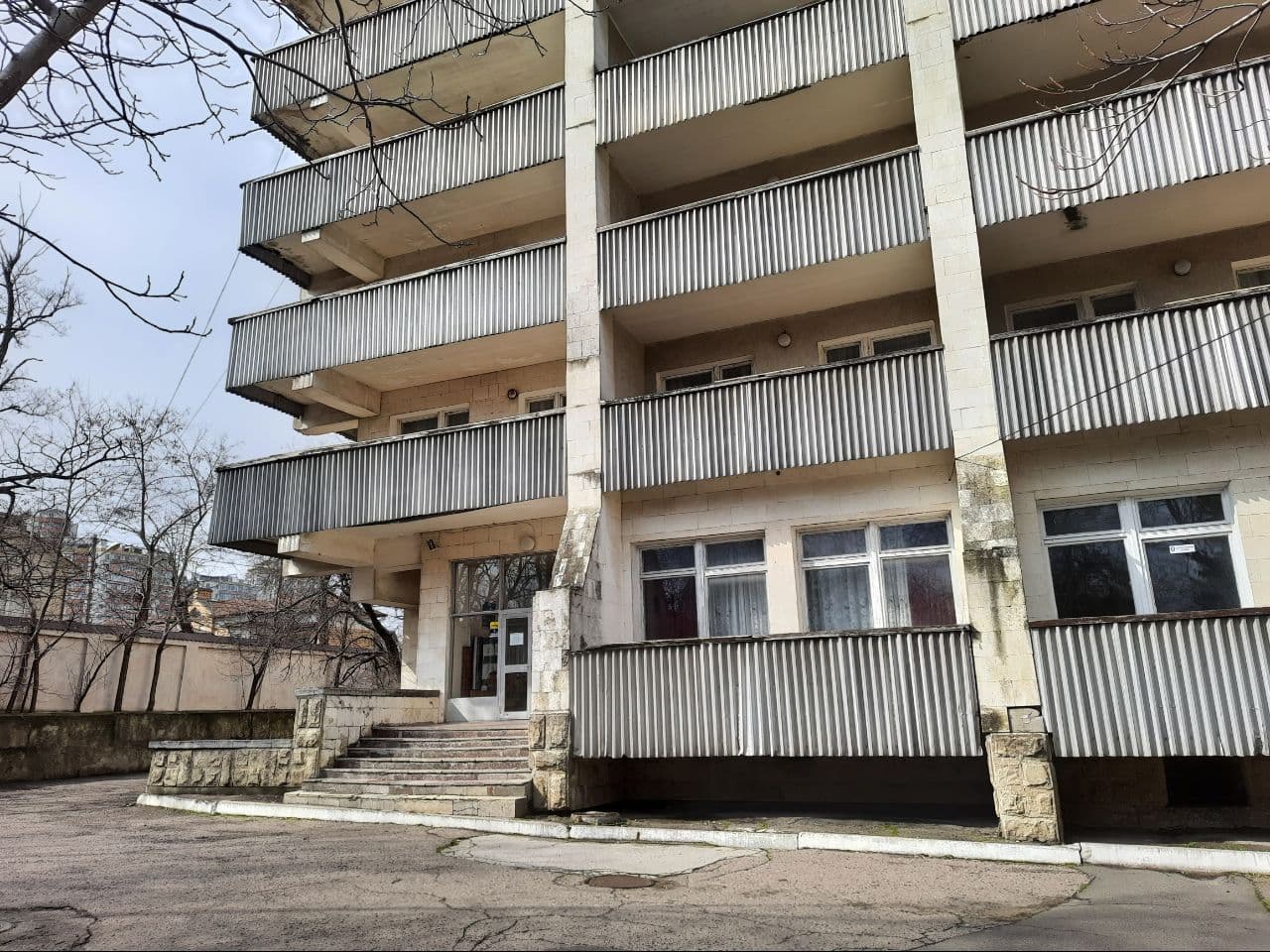 Последний уголок старой Аркадии: как выглядит санаторий "Молдова". Фото Марины Повертайло